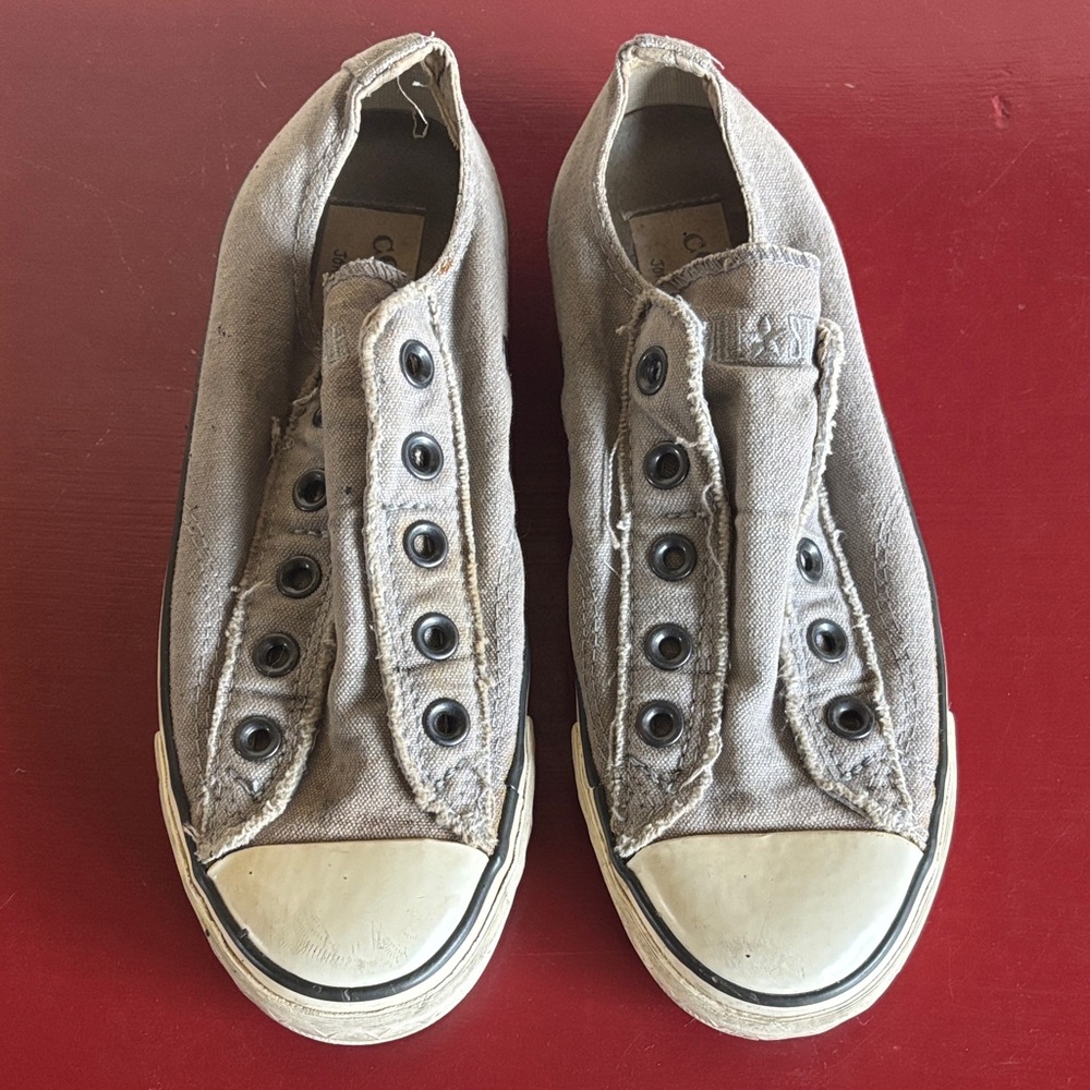 Gray Slip-On Converse All-Star Sneakers